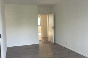 Köln-Bayenthal-Rheinnähe! Kernsanierte 2 Zi. 51 m², Duschbad, kleiner Balkon! – Köln – Vorschaubild 7