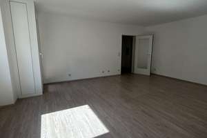 **Schöne gemütliche 2 Zimmer- Wohnung mit Balkon in zentraler Lage** – Vereinsstraße 2, 52062 Marschiertor, Aachen – Vorschaubild 3