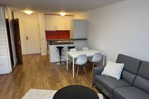 Hochwertig modernisierte 2-Zimmer-Wohnung mit Balkon in Stuttgart-Stammheim ( Süd ) – Die vollständige Adresse der Immobilie erhältst du vom Anbieter., 70439 Stammheim-Süd, Stuttgart – Vorschaubild 3