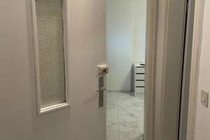 Modernisierte Studentenwohnung in Aachen – attraktive Kapitalanlage – Die vollständige Adresse der Immobilie erhältst du vom Anbieter., 52068 Panneschopp, Aachen – Vorschaubild 2