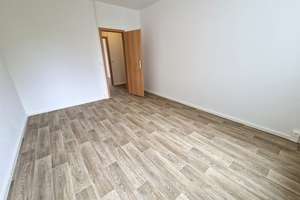 ** 2 NKM frei zum Einzug* **! 3-Zimmer-Wohnung im 4. Obergeschoss zu vermieten! – Ringstraße 11, 4209 Grünau-Mitte, Leipzig – Vorschaubild 10
