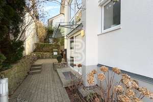 Ruhig gelegen: 2-Zimmer-Wohnung mit weitläufiger Ostterrasse und Gartenfläche – 79104 Zähringen, Freiburg im Breisgau – Vorschaubild 2