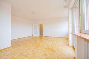 Panoramablick 7. Stock. Gepflegte 2-Raum-Wohnung in Schwabing-West – Klausingweg 2, 80797 Am Luitpoldpark, München – Vorschaubild 6