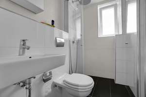 Charmante Hochparterrewohnung mit modernem Wohnkomfort in ruhiger Lage – Die vollständige Adresse der Immobilie erhältst du vom Anbieter., 10711 Halensee, Berlin – Vorschaubild 4