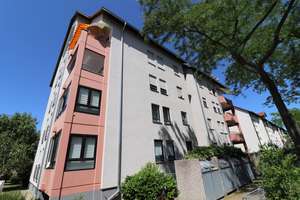 Einziehen und Wohlfühlen – Attraktive 3-ZKB-ETW mit Loggia & TG-Stellplatz auf Erbbaugrundstück – Die vollständige Adresse der Immobilie erhältst du vom Anbieter., 68307 Schönau, Mannheim – Vorschaubild 2