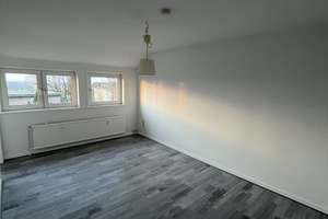 1 - Zimmer Wohnung sucht netten Nachmieter – Julius-Spriestersbach-Straße 3, 42853 Mitte, Remscheid – Vorschaubild 2