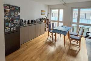 Attraktive 3,5-Zimmer Wohnung mit Balkon im 1. OG in Karlsruhe-Durlach mit Blick auf Turmberg