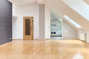 Am Spreeufer mit Wasserblick: 4-Zimmer-Dachgeschosswohnung in Traumlage – Britzer Straße 9, 12439 Niederschöneweide, Berlin – Vorschaubild 3