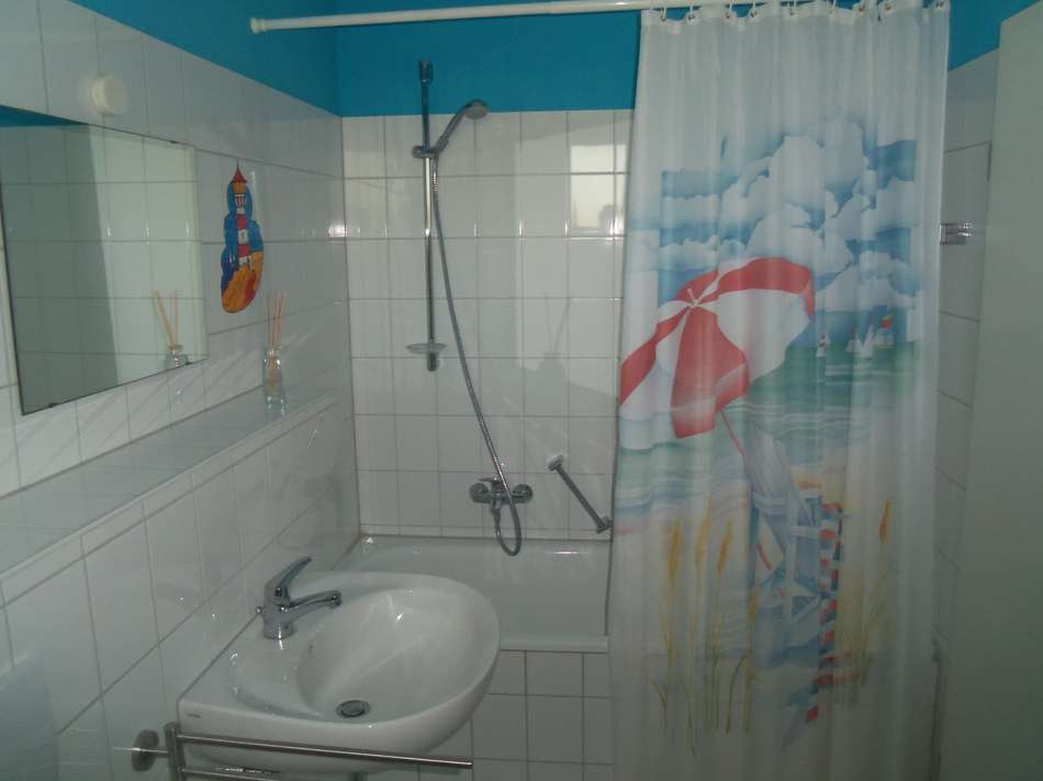 Bad mit Wanne