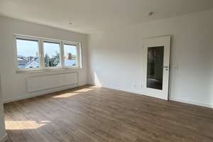 Frisch sanierte 3-Zimmer-Wohnung mit Balkon & Stellplatz – Dresden-Cossebaude – Grenzstrasse 10, 1156 Cossebaude, Dresden – Vorschaubild 8