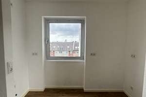 Sanierte 2 Zimmer Wohnung mit Balkon – Kartäuserstr. 1, 40468 Unterrath, Düsseldorf – Vorschaubild 2