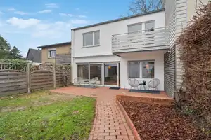 EINZIEHEN UND WOHLFÜHLEN - GROSSZÜGIGES REIHENMITTELHAUS MIT GARAGE – Bielefeld – Vorschaubild 11