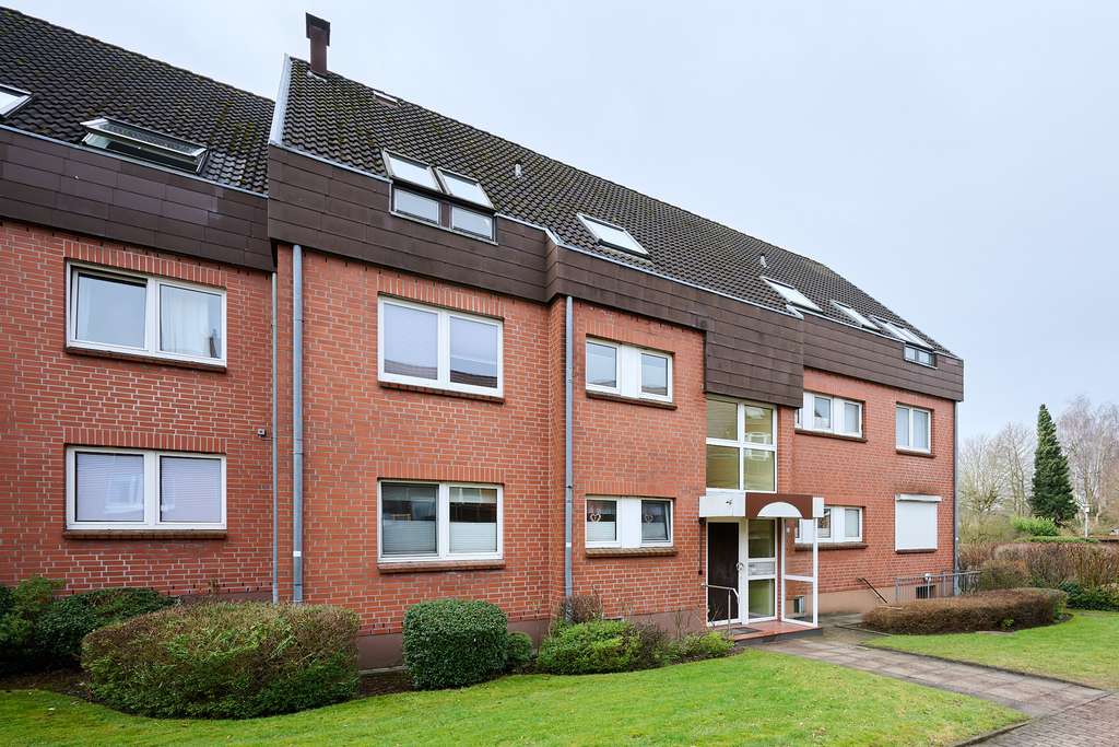 Immobilie in Mönkeberg - 🏡 Solide Eigentumswohnung 🌿 mit traumhaftem Blick ins Grüne, Mönkeberg - Bild 0