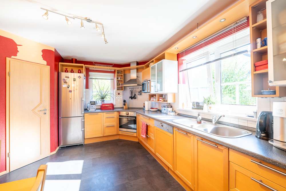 Immobilie in Weisel - ***Raumvielfalt und Gartenidylle*** - Bild 3