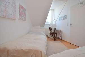 Sehr schöne möblierte 4-Zimmer Dachwohnung mit Internet und Dachterrasse in Wiesbaden – Die vollständige Adresse der Immobilie erhältst du vom Anbieter., 65197 Rheingauviertel / Hollerborn, Wiesbaden – Vorschaubild 26