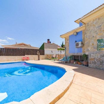 Luxusvilla in El Coto Ein Refugium der Eleganz und des Komforts