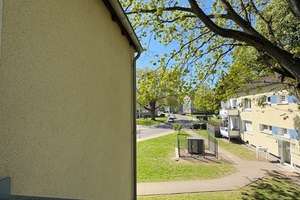 Überzeugen Sie sich selbst: Schöne renovierte 2-Raum Wohnung mit Tageslichtbad + Balkon! – Im Westerbruch 73, 45327 Katernberg, Essen – Vorschaubild 7