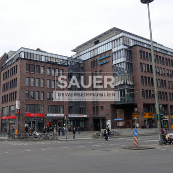 Büro-/Praxiseinheiten im Ärztehaus ab 172 m²! *2202*