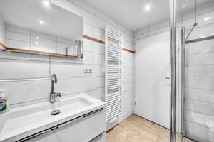 Anwesen am Waldrand mit Einliegerwohnung, Sauna, Fitnessraum, Weitblick und sehr guter Bausubstanz – Die vollständige Adresse der Immobilie erhältst du vom Anbieter., 63911 Klingenberg am Main – Vorschaubild 14