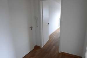 Geräumige 2-Zimmer-Wohnung mit modernem Duschbad und Balkon in Erfurt – Schillerstraße 55, 99096 Löbervorstadt, Erfurt – Vorschaubild 2