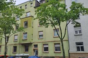 Mehrfamilienhaus mit zehn Wohneinheiten in der Südweststadt