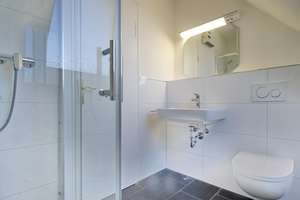 Möblierte 2-Zimmer-Wohnung mit großer Terrasse und sehr guten Parkmöglichkeiten, schöne ruhige Lage – 40597 Vennhausen, Düsseldorf – Vorschaubild 6