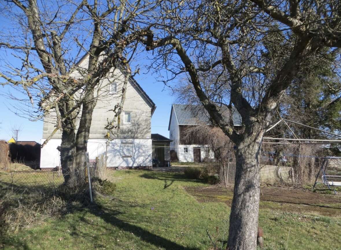 Ehemaliges Bauernhaus mit Scheune und schönem alten Bauerngarten, Mittelsachsen Kreis – Bild 3