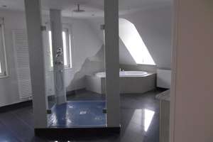Großzügige 4-Zimmer-Maisonette-Wohnung mit Balkon und Einbauküche in Stuttgart – Daimlerstraße 44, 70372 Cannstatt-Mitte, Stuttgart – Vorschaubild 2