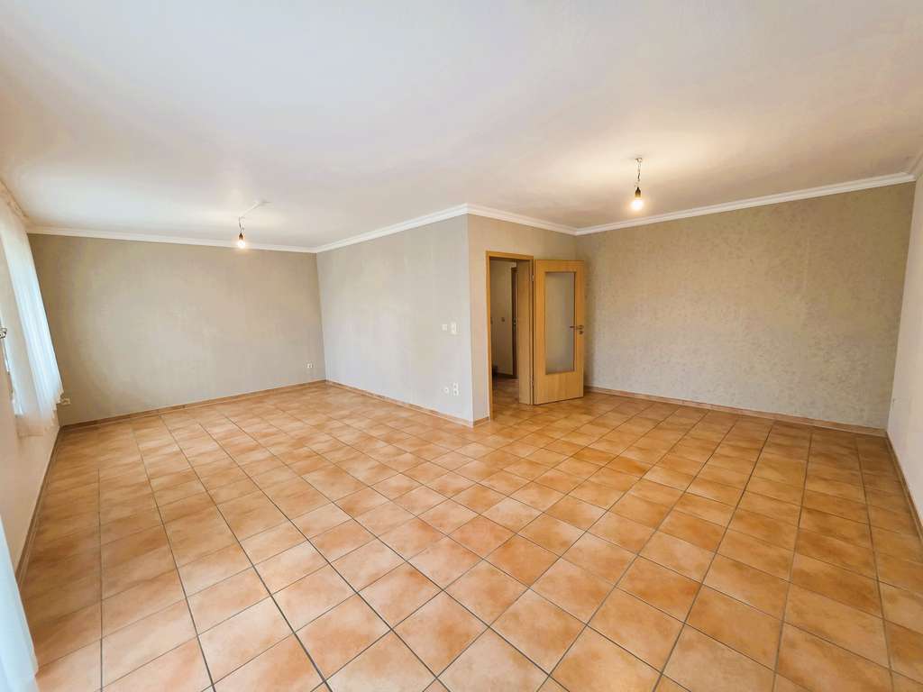 Immobilie in Altweidelbach - Das gepflegte RAUMWUNDER zum EINZIEHEN und WOHLFÜHLEN in der Kreisstadt SIMMERN - Bild 2