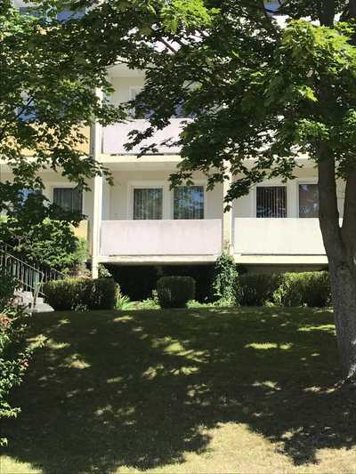 Kleine, teilmöblierte Zwei-Raum-Wohnung ab sofort zu vermieten