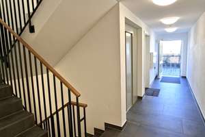 ** Moderne Terrassenwohnung am Pfanzeltplatz (Altperlach) - Parkett - Fußbodenheizung - TG ** – 81737 Altperlach, München – Vorschaubild 12