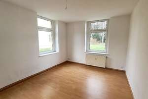 Geräumige 2-Zimmer-Erdgeschosswohnung - Feldschlößchenweg in Freiberg – Feldschlößchenweg 18, 9599 Freiberg – Vorschaubild 3