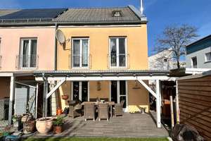 Charmantes Reihenendhaus mit Kaminofen, Terrasse und Garten in Leipzig-Schönau – Die vollständige Adresse der Immobilie erhältst du vom Anbieter., 4205 Schönau, Leipzig – Vorschaubild 2