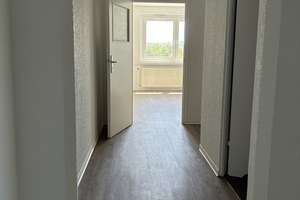 Wohnung für Auszubildende - 3er Wohngemeinschaft möglich. – Michelangelostr. 1, 1217 Räcknitz/Zschertnitz, Dresden – Vorschaubild 8