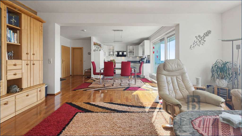 Immobilie in Geestland - 4-Zimmer Wohnung in Langen mit Balkon und Garage - Bild 3