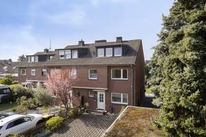 Sofort bezugsbereit – modernes Einfamilienhaus mit drei Garagen in Ratingen-Lintorf – Die vollständige Adresse der Immobilie erhältst du vom Anbieter., 40885 Lintorf, Ratingen – Vorschaubild 1