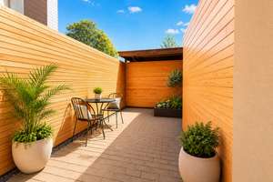 Sanierte Single-Altbauwohnung mit eigener Terrasse in Düsseldorf-Heerdt