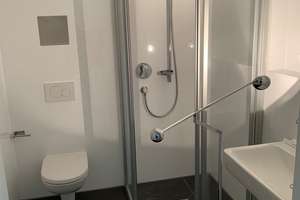 Moderne 3-Zimmer-Wohnung nahe BMW, EBK und 2 Balkonen und 2 Garagen – Fortnerstraße 22, 80933 Lerchenau-Ost, München – Vorschaubild 6
