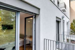 Moderne möblierte Wohnung direkt am Marktplatz Adlershof zum Innenhof ausgerichtet! – Florian-Geyer-Str 111, 12489 Adlershof, Berlin – Vorschaubild 5