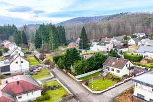 Gepflegtes Einfamilienhaus mit Garten, Balkon und Doppelgarage in Ludwigswinkel – Die vollständige Adresse der Immobilie erhältst du vom Anbieter., 66996 Ludwigswinkel – Vorschaubild 46