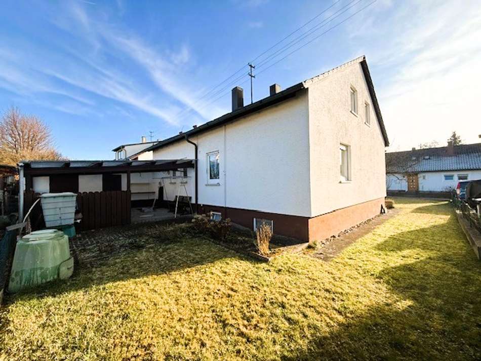 Hausseiten- u. -rückansicht