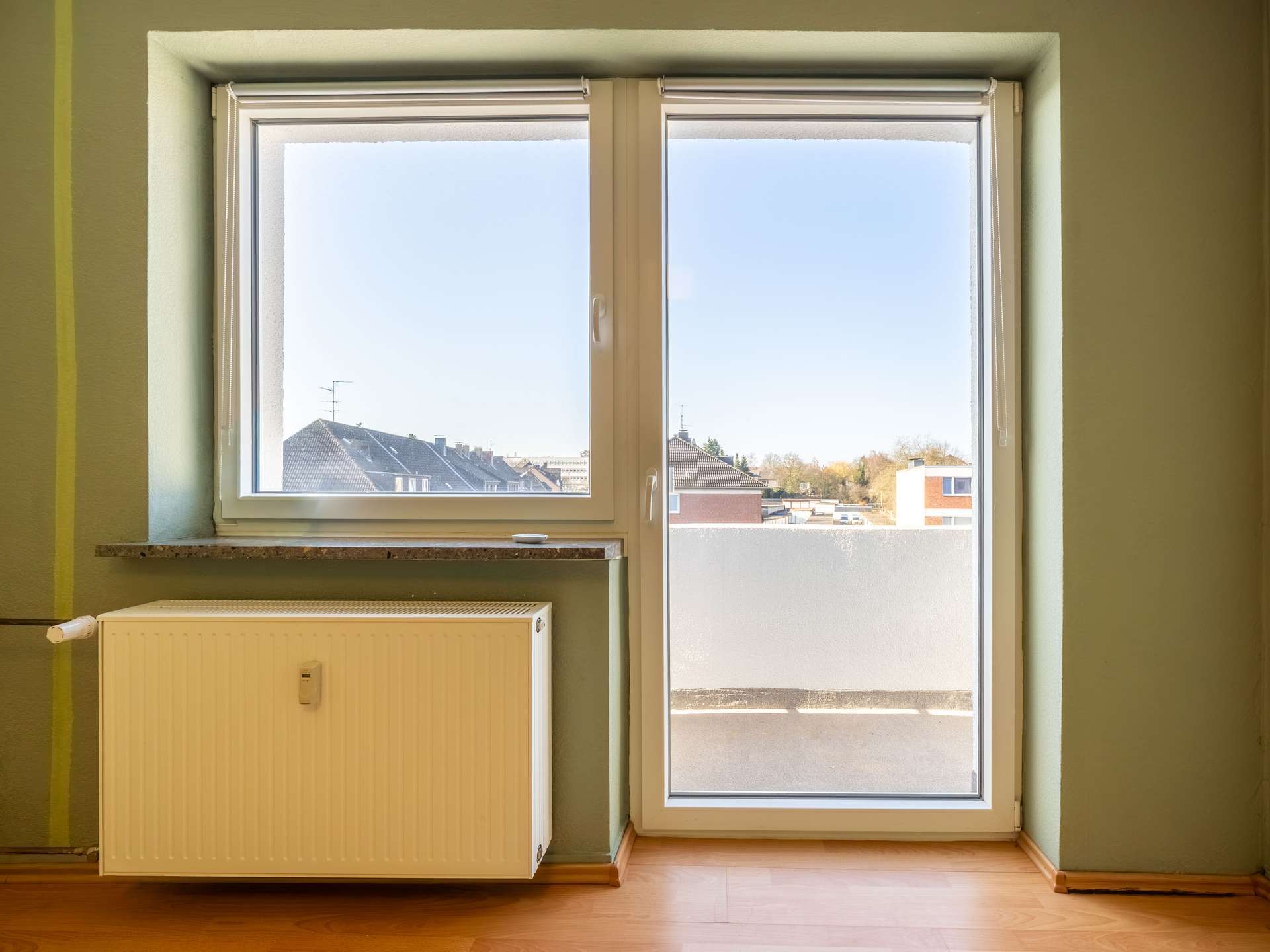 Immobilie in Bottrop - Barrierearme 2,5-Zimmer-Wohnung mit Aufzug und zwei Balkonen in zentraler Innenstadtlage - Bild 3