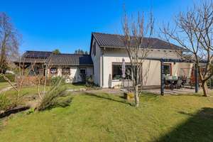„Großzügiges Wohnen in ruhiger Lage – Haus mit Garten, Pool & Potenzial in Berlin-Rudow“ – Die vollständige Adresse der Immobilie erhältst du vom Anbieter., 12355 Rudow, Berlin – Vorschaubild 30
