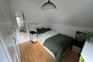 Wohnen mit Charakter: 2-Zimmer-Dachgeschosswohnung in Nürnberg – Leubelfingstr. 111, 90431 Gaismannshof, Nürnberg – Vorschaubild 7