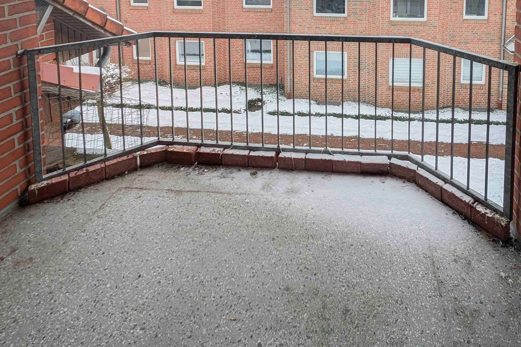 Anpacken für den Wohntraum! Dachgeschoß Wohnung mit Potenzial!, Oldenburg Oldenburg – Bild 2