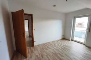 3 Zi. Wohnung (Nr. 6) im DG (2. OG) mit Balkon und Garage – Die vollständige Adresse der Immobilie erhältst du vom Anbieter., 91056 Dechsendorf Ost, Erlangen – Vorschaubild 17