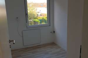 Helle 2-Zimmer Wohnung im 2. OG in Leverkusen-Schlebusch – Die vollständige Adresse der Immobilie erhältst du vom Anbieter., 51375 Schlebusch, Leverkusen – Vorschaubild 3