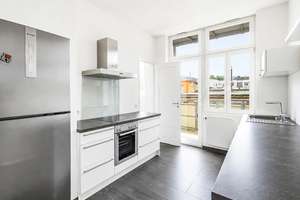 S-West: Stilvoller Altbau mit Stuck, Fischgrätparkett und sonnigem Westbalkon! – Die vollständige Adresse der Immobilie erhältst du vom Anbieter., 70176 Rosenberg, Stuttgart – Vorschaubild 15