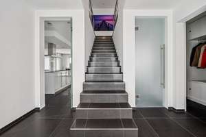 Exklusive Architektenvilla in Randlage – Eleganz, Ruhe und modernste Technik auf höchstem Niveau – Die vollständige Adresse der Immobilie erhältst du vom Anbieter., 41179 Rheindahlen-Land, Mönchengladbach – Vorschaubild 2