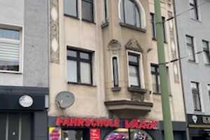 Schöne 2 Zimmer Altbauwohnung mit großer Küche – Heerstraße 118, 47053 Duisburg – Vorschaubild 1